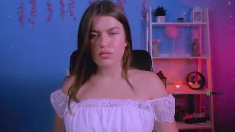 emma_dark_ online show from 07-18-26, 07:45