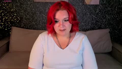 Snapshot of emma_davise chatting on 07-13-26, 01:08 Emma Davise online show from 07-13-26, 01:08
