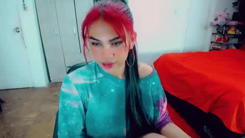 Snapshot of emma_diva chatting on 06-02-26, 05:59 emma online show from 06-02-26, 05:59