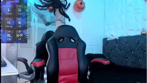 emma_dl2 online show from 10-14-25, 05:03