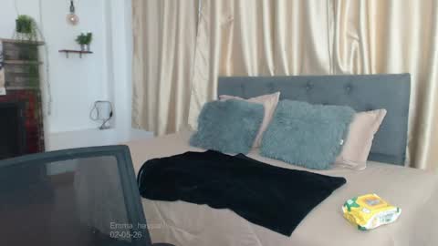 Snapshot of emma_hassani chatting on 05-05-26, 01:41 Tell me Emma online show from 05-05-26, 01:41