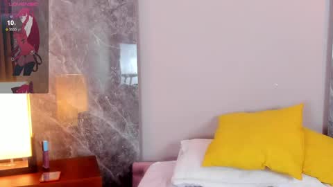 Emma online show from 11-23-25, 04:12