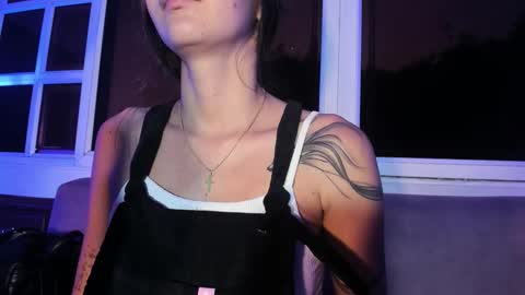 Snapshot of emma_jhoons chatting on 02-01-26, 11:42 emma_jhoons online show from 02-01-26, 11:42