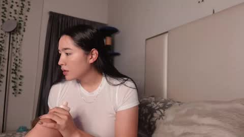 emma_johnson_ online show from 01-24-25, 01:45