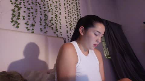 emma_johnson_ online show from 10-19-25, 04:46