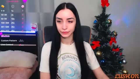 Snapshot of emma_jordan chatting on 01-12-25, 10:34 Emma online show from 01-12-25, 10:34