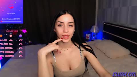 Snapshot of emma_jordan chatting on 01-27-25, 12:37 Emma online show from 01-27-25, 12:37