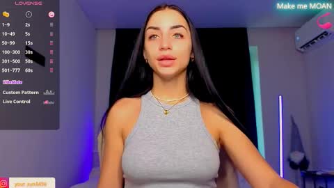 Snapshot of emma_jordan chatting on 09-20-25, 07:09 Emma online show from 09-20-25, 07:09