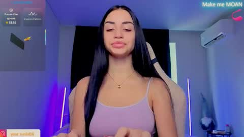 Snapshot of emma_jordan chatting on 10-07-25, 06:43 Emma online show from 10-07-25, 06:43