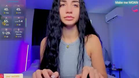 Snapshot of emma_jordan chatting on 10-15-25, 07:52 Emma online show from 10-15-25, 07:52