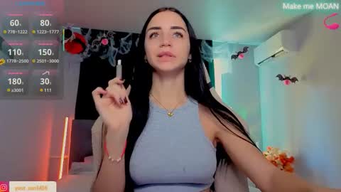 Snapshot of emma_jordan chatting on 10-29-25, 08:38 Emma online show from 10-29-25, 08:38