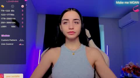 Snapshot of emma_jordan chatting on 11-13-25, 11:31 Emma online show from 11-13-25, 11:31