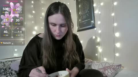 emma_just online show from 04-16-26, 08:04
