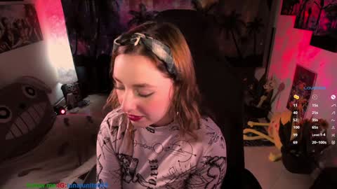 LUNA online show from 01-23-25, 10:33