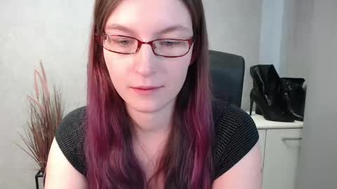 emma online show from 02-18-25, 01:11