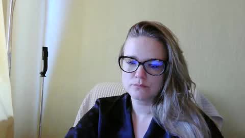 emma_misty_ online show from 10-01-25, 07:25