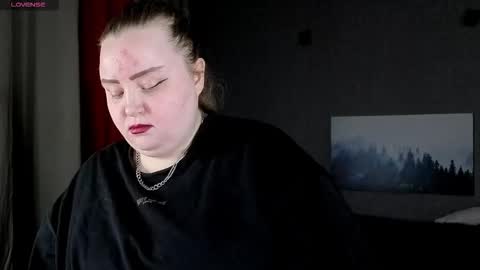 Snapshot of emma_razoom chatting on 11-22-25, 01:15 Emma Razumovskaya online show from 11-22-25, 01:15