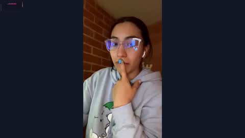 Snapshot of emma_rouse69 chatting on 11-18-25, 04:55 Emma Rouse Independent Model online show from 11-18-25, 04:55