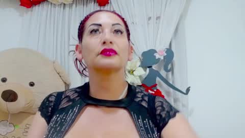 Snapshot of emma_saenzz chatting on 01-19-26, 04:27 emma_saenzz online show from 01-19-26, 04:27