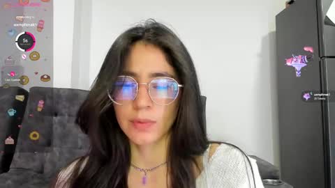 Emma online show from 02-16-25, 05:15