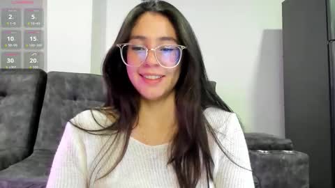 Snapshot of emma_sandovaal chatting on 01-13-26, 02:50 Emma online show from 01-13-26, 02:50