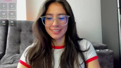 Snapshot of emma_sandovaal chatting on 06-16-26, 05:48 Emma online show from 06-16-26, 05:48