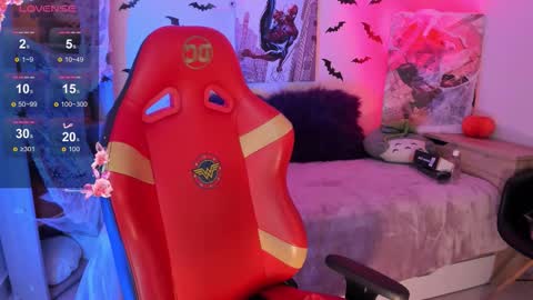 EMMA  online show from 10-28-25, 07:05