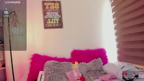 EMMA  online show from 04-18-26, 07:58