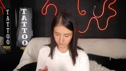 Emma Black online show from 04-16-26, 03:57