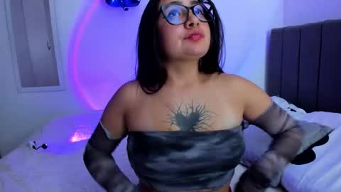 Emma online show from 01-19-26, 04:49