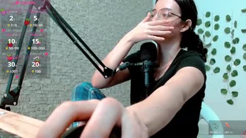 Snapshot of emma_unu chatting on 03-07-25, 03:08 Emma online show from 03-07-25, 03:08