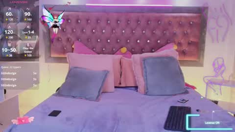 Snapshot of emma_wilder chatting on 11-18-25, 08:35 neko online show from 11-18-25, 08:35