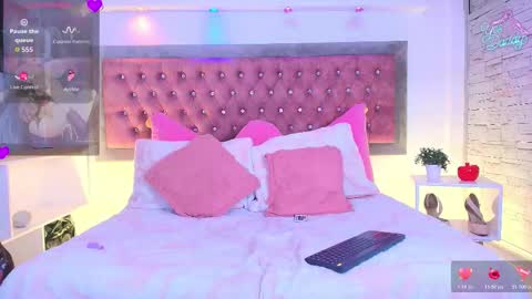 Snapshot of emma_wilder chatting on 01-07-26, 08:33 neko online show from 01-07-26, 08:33