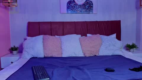 Emma online show from 04-21-26, 07:17