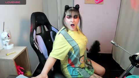 modelo independente online show from 11-27-25, 02:46