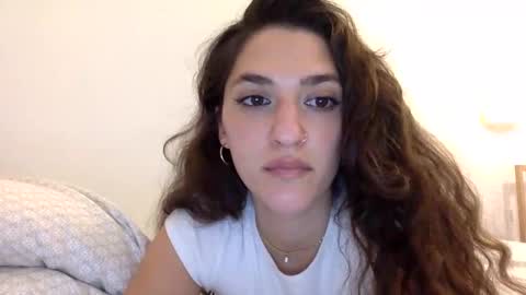 Snapshot of emmababy2322 chatting on 01-24-25, 09:05 Emma online show from 01-24-25, 09:05