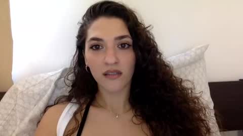 Snapshot of emmababy2322 chatting on 02-04-25, 05:23 Emma online show from 02-04-25, 05:23