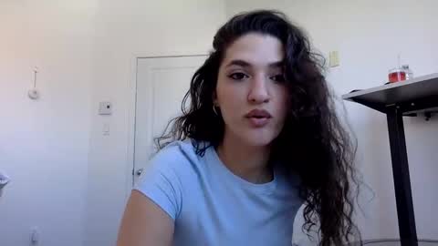 Snapshot of emmababy2322 chatting on 02-05-25, 05:20 Emma online show from 02-05-25, 05:20