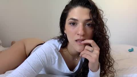 Snapshot of emmababy2322 chatting on 02-18-25, 06:37 Emma online show from 02-18-25, 06:37