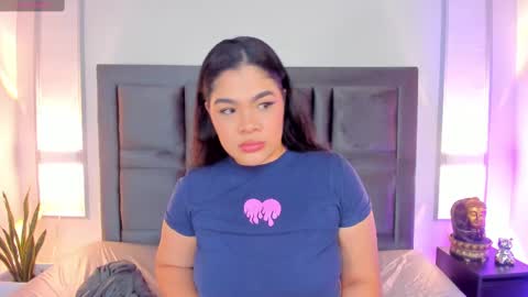 Snapshot of emmabecket2 chatting on 02-10-25, 03:57 emma becket online show from 02-10-25, 03:57