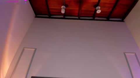 Snapshot of emmabecket2 chatting on 02-19-25, 07:17 emma becket online show from 02-19-25, 07:17