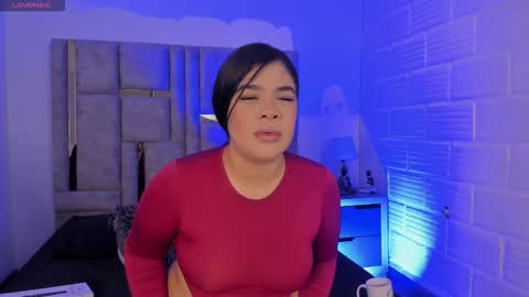 Snapshot of emmabecket2 chatting on 10-08-25, 12:14 emma becket online show from 10-08-25, 12:14