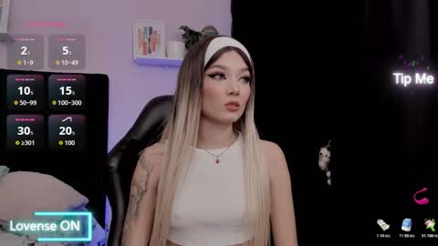 Emma  online show from 11-08-25, 03:29