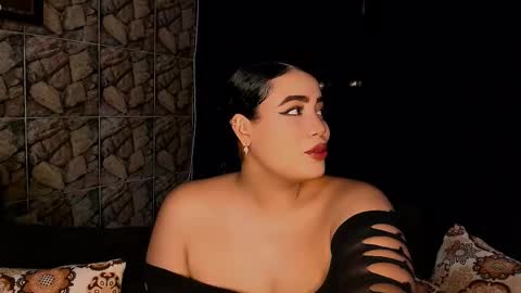 emmacamille2 online show from 03-01-25, 01:32