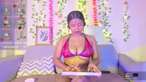 Snapshot of emmaconneer chatting on 11-30-25, 02:10 Emma online show from 11-30-25, 02:10