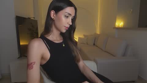 Snapshot of emmacorrea chatting on 02-13-26, 02:18 Emma voger online show from 02-13-26, 02:18