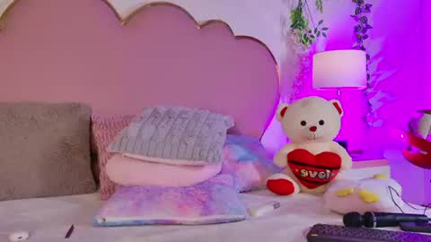 Welcome Im yosein  Your love is my passion activate it with your tips and enjoy with me online show from 06-22-26, 11:13