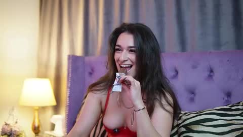  Emma  online show from 12-18-25, 07:31