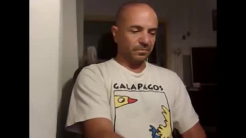 Ariel online show from 10-16-25, 04:02