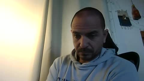 Snapshot of emmagold123 chatting on 04-12-26, 05:45 Ariel online show from 04-12-26, 05:45
